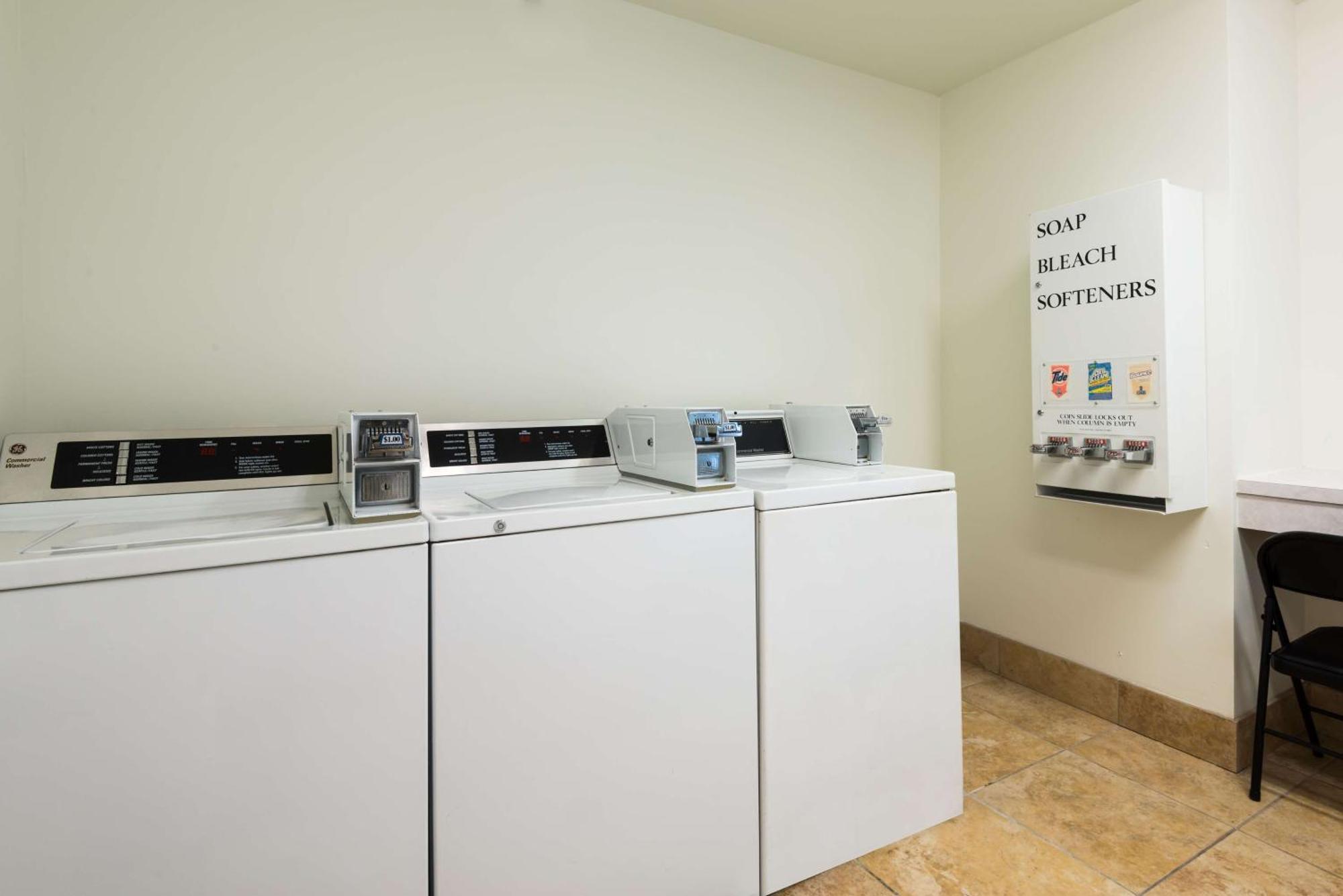 Larkspur Landing Extended Stay Suites St Louis Riverport Maryland Heights Buitenkant foto