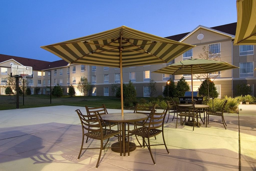 Larkspur Landing Extended Stay Suites St Louis Riverport Maryland Heights Buitenkant foto